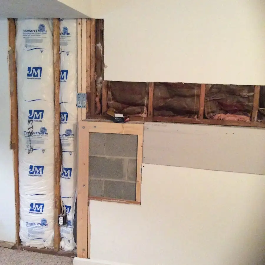 Wall insulation replacement during Structural Drying in Fort Campbell North